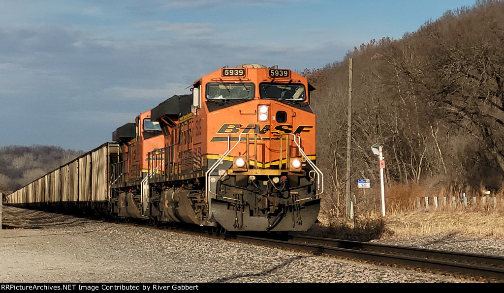 BNSF 5939